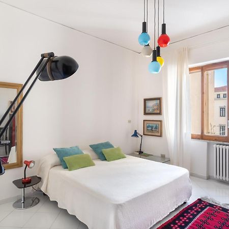 Casa Vacanza Angelina Via Mercanti Centro Storico Σαλέρνο Εξωτερικό φωτογραφία